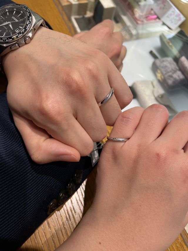 つややかで煌びやかなリング