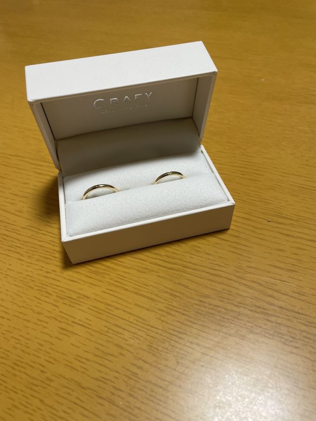 お互いの誕生石をつけました