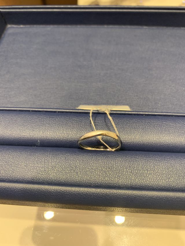 真ん中の箇所をマットにしていただきました。