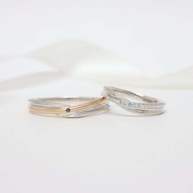 ブルーダイヤモンド5個ブラックダイヤモンド1個を入れました。