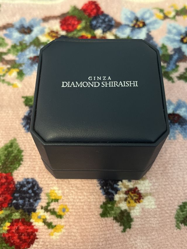 上面はクッション性があるボックスです。