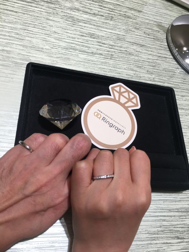 ダイヤモンドの輝きで肌も美しく見えます