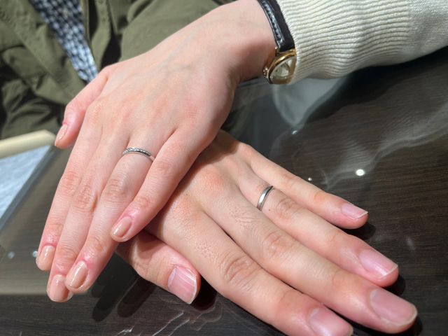 キラキラにダイヤモンドの結婚指輪です！大満足！