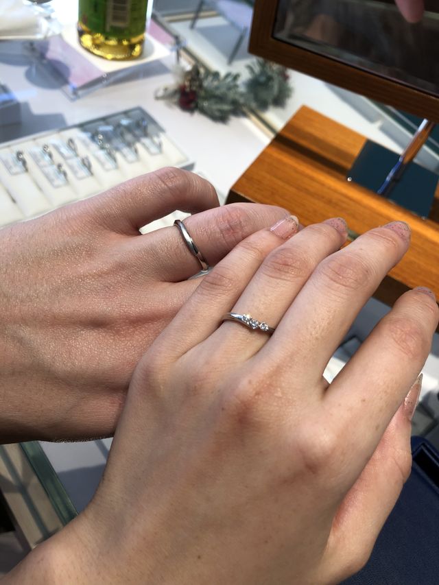 ペアでつけた時の画像です。