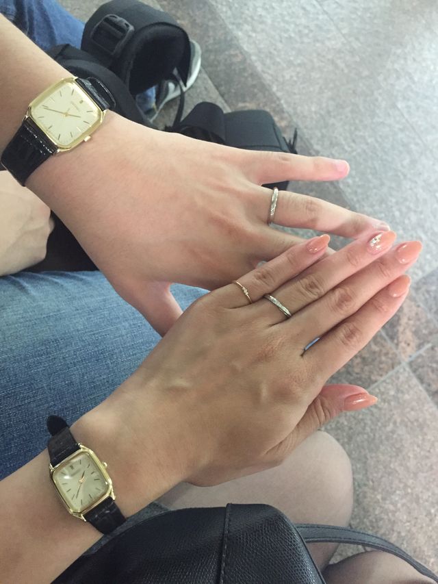 指輪を付けた感じ。ぴったりです！