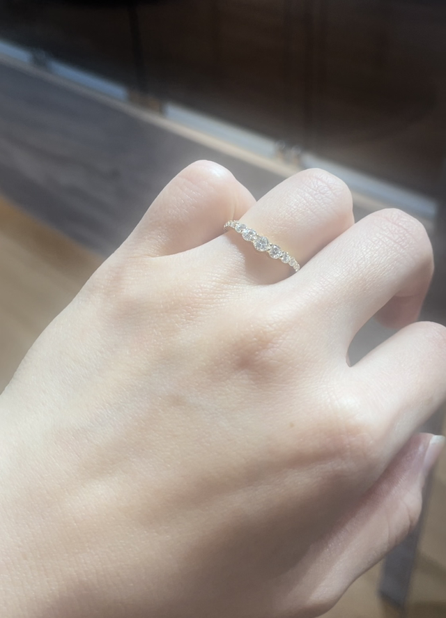 V字のハーフエタニティが希望と伝え出していただきました