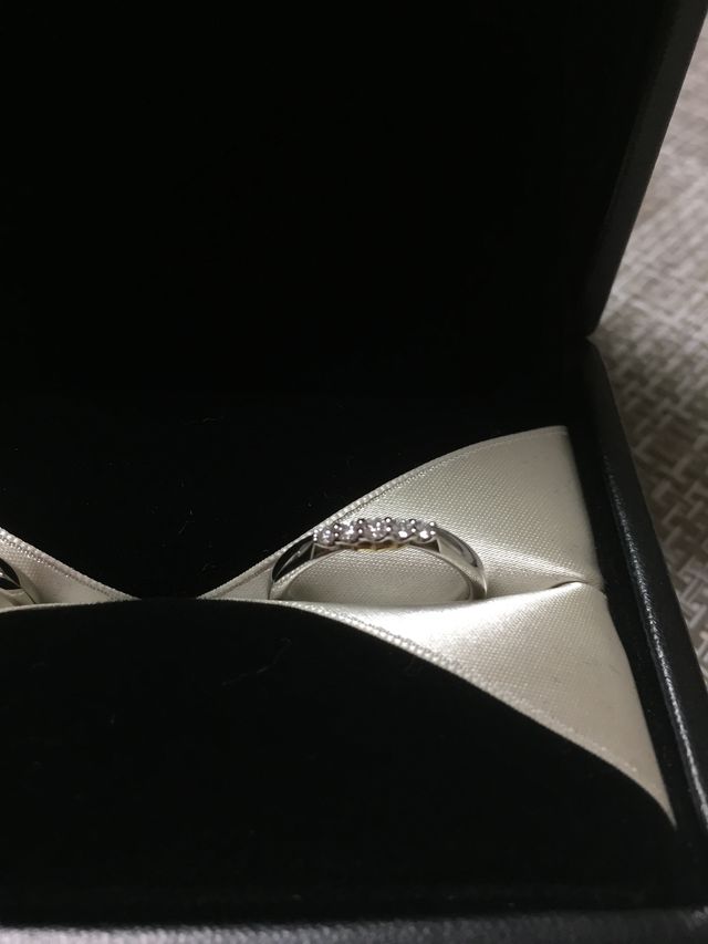 太すぎず、細すぎず、手に付けていても違和感のない太さです