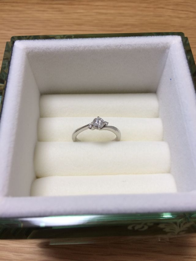 アイプリモの婚約指輪