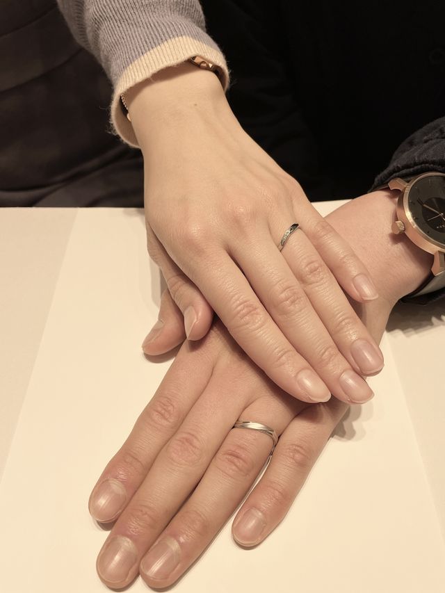 指輪受け取り時の写真です。