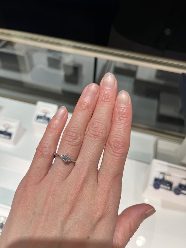 ダイヤモンドのカットが素敵