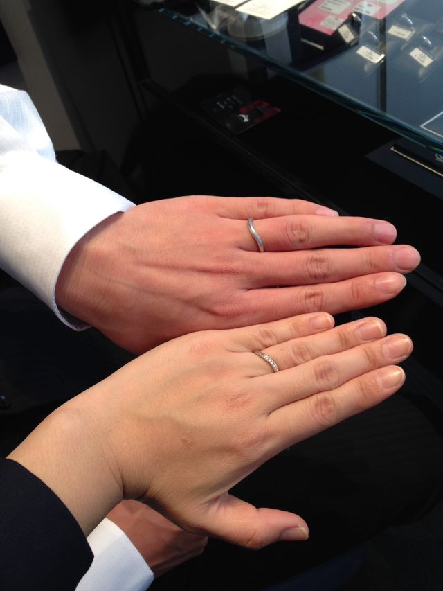 メビウスの輪をイメージ