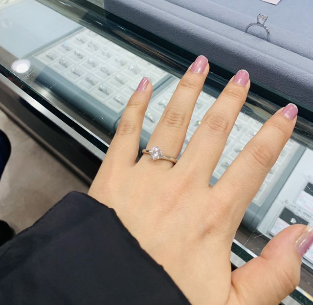 0.7キャラットです。