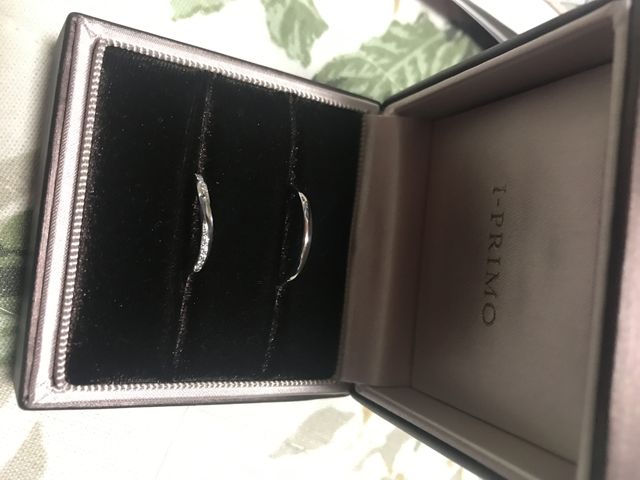 キラキラダイヤがさりげなくで目立たず気に入りました