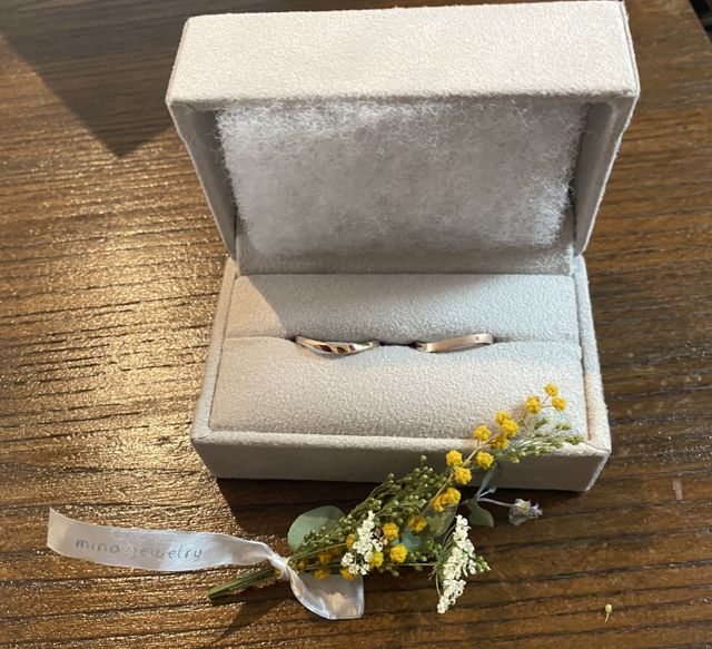 箱を開けた時のお写真です。