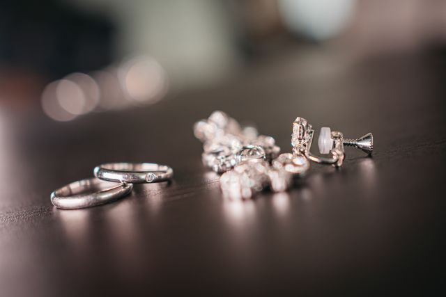 挙式当日にカメラマンに撮影いただきました。