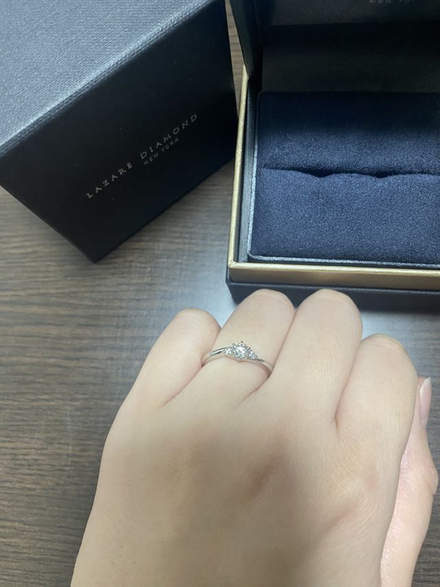 ダイヤモンドの輝きが素晴らしいです