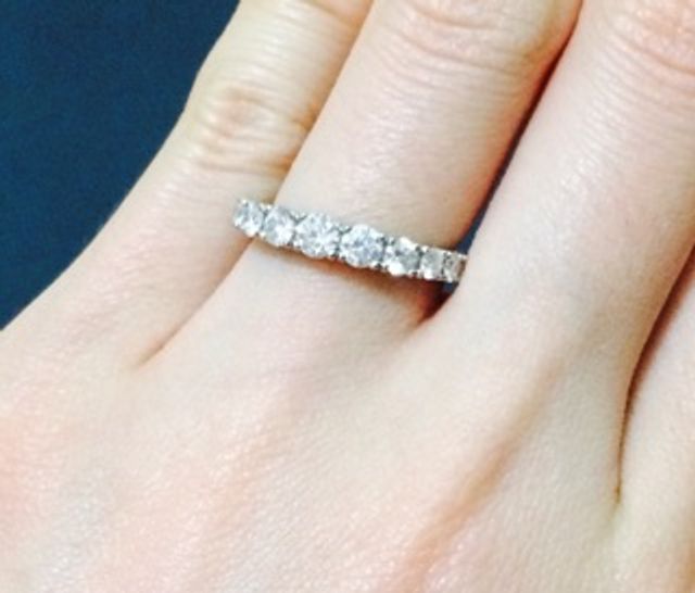 指輪着用写真２