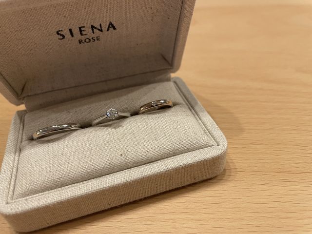 "結婚指輪はシンプルで自分に合うものを"基準に探しました。