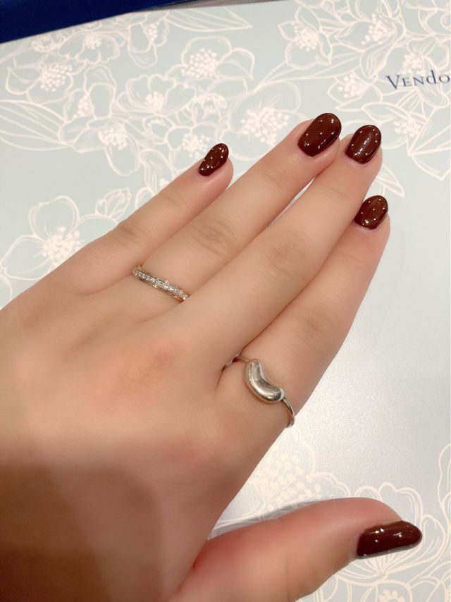 斜めにダイヤが入っています