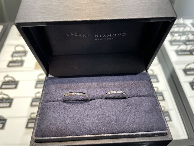 男性はレンブラント、女性はブリスです。