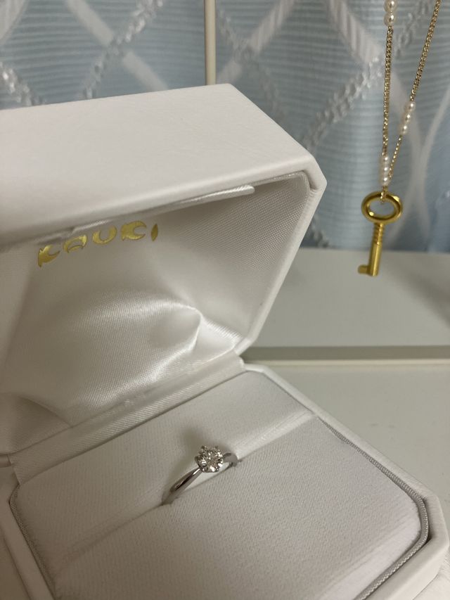 一緒にもらったリングケースです