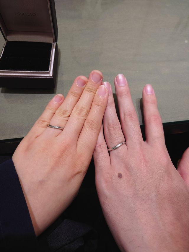 程よいダイヤと男性のマット加工がとても気に入っています。