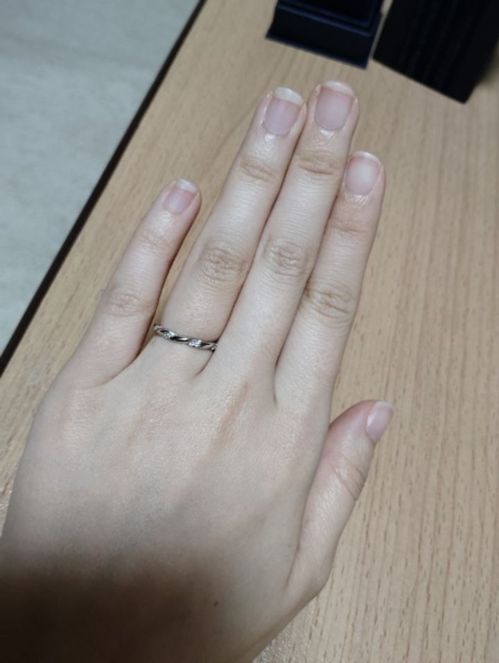 【CoffretCouleur(コフレクルール)の口コミ】 指輪のデザインが他と違っており 可愛い。お店を8件くらい回って、唯一無…