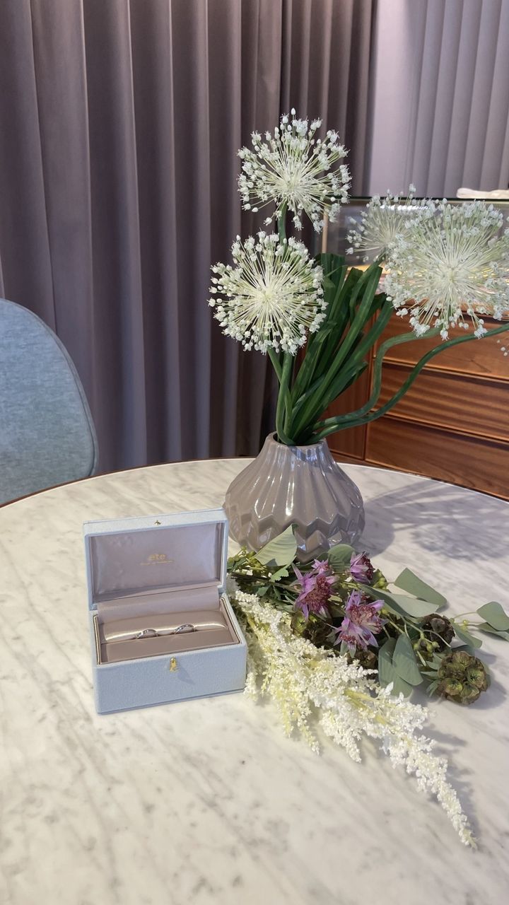 【ete(エテ)の口コミ】 destinyというコレクションの中の1つの指輪を購入しました。
ダイヤが1石…