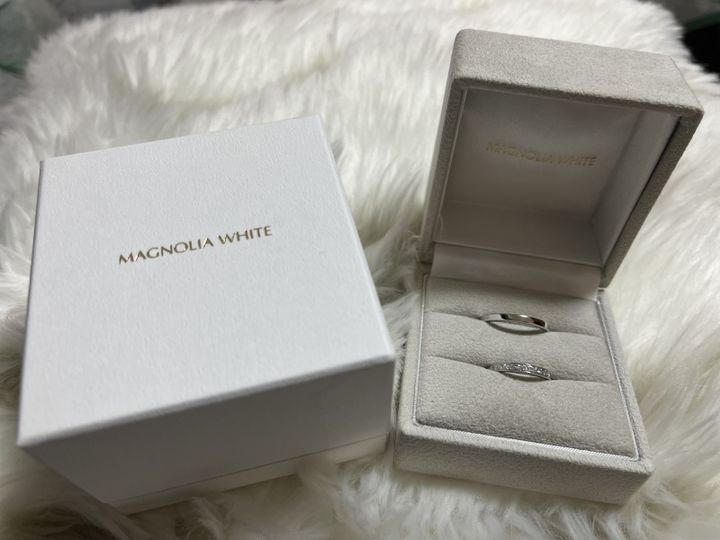 【MAGNOLIA WHITE JEWELRY(マグノリアホワイトジュエリー)の口コミ】 つけ心地がよくダイヤモンドの輝きもとても素敵でした。
シンプルだけど華…