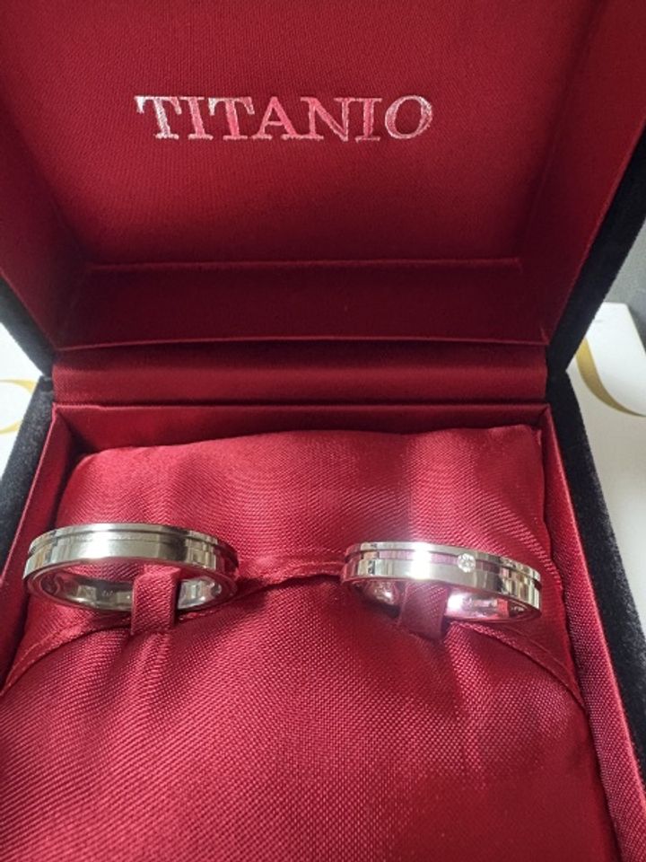 【TITANIO(ティタニオ)の口コミ】 シンプルなデザインですが、長くずっとつけられるデザインだと思います　…