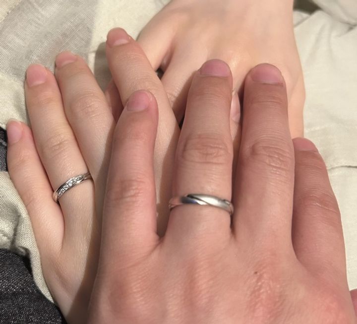 【Beauty and the Beast(ディズニー美女と野獣)の口コミ】 シンプルであり、個性的なデザインの指輪だなと、第一印象から気になって…