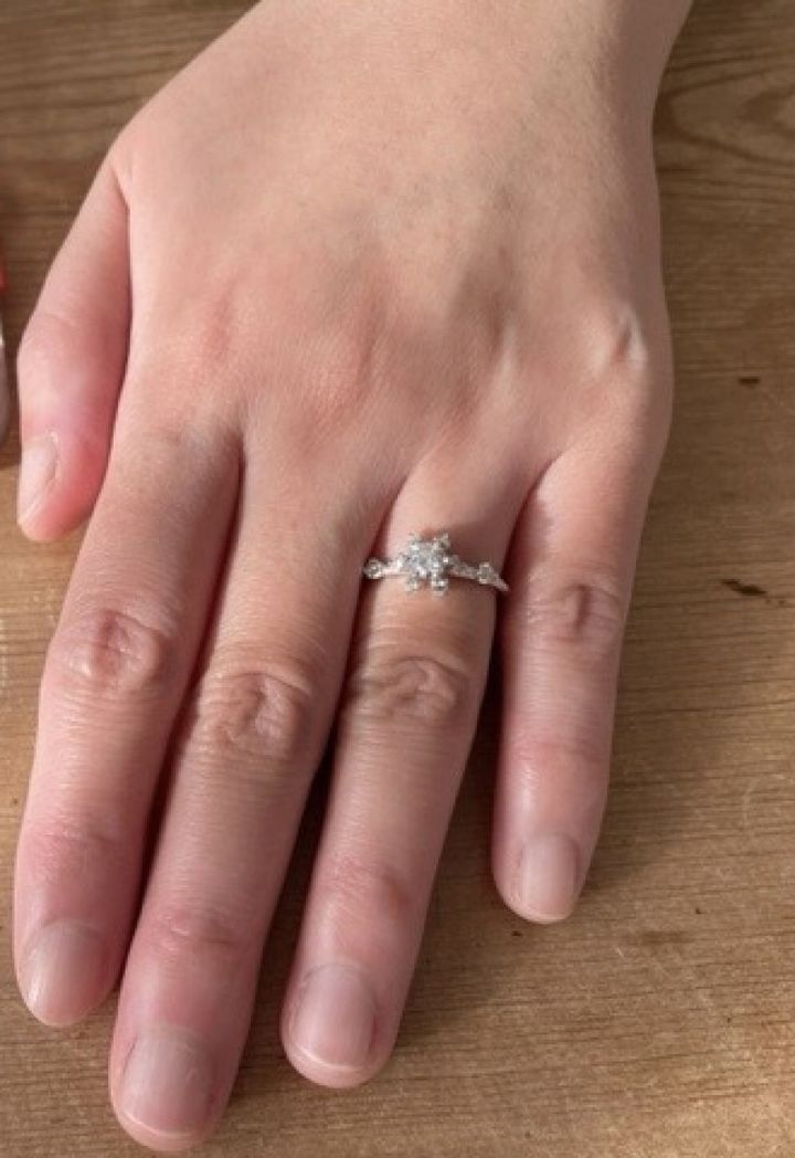 【St.Maria(サンタマリア)の口コミ】 自然なものをモチーフにした可愛い婚約指輪が欲しいと考え、こちらのお店…