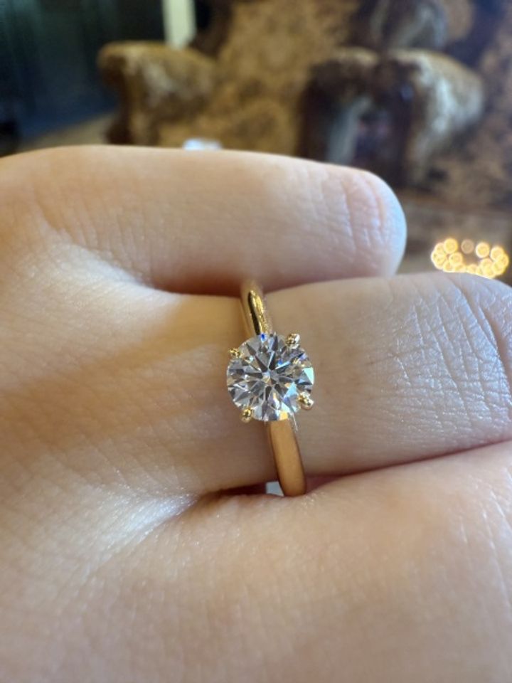 【カルティエ(Cartier)の口コミ】 イエローゴールドのリングで探しており、カルティエのリングを見たときに…