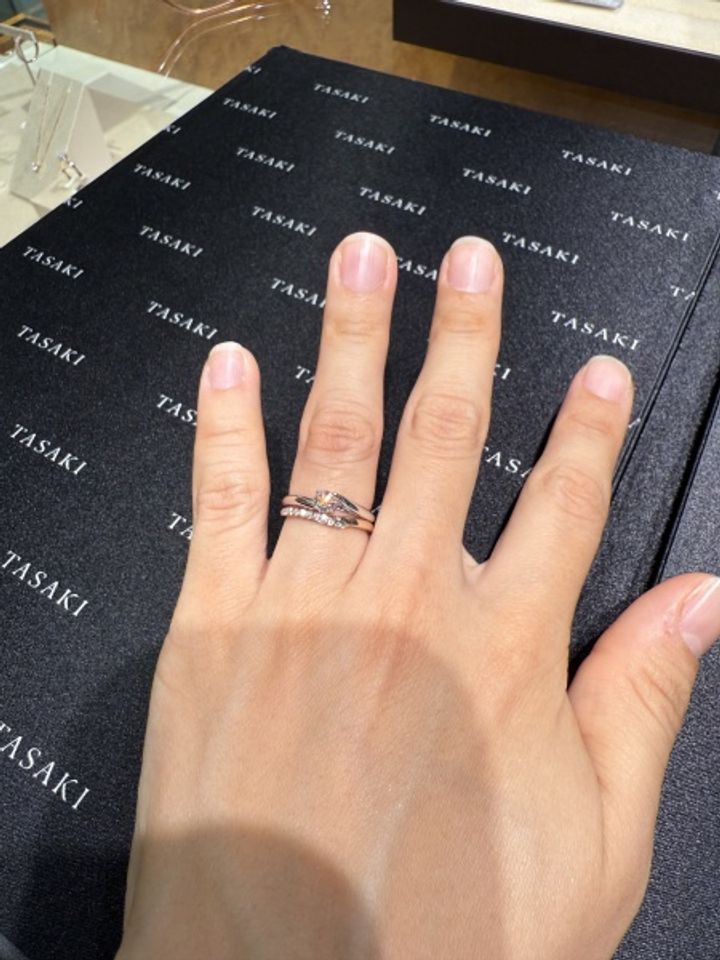 【TASAKI(タサキ)の口コミ】 今回は下見で伺いましたので購入には至りませんでしたが、一粒ダイヤのデ…