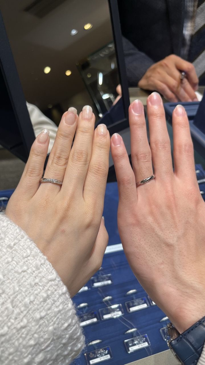 【ROYAL ASSCHER(ロイヤル・アッシャー)の口コミ】 ダイヤモンドのイメージが強く、結婚指輪のイメージがあまりなかったので…