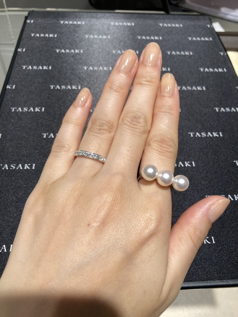 レール留めハーフエタニティリングを探しており、 エスペランザ パヴェ