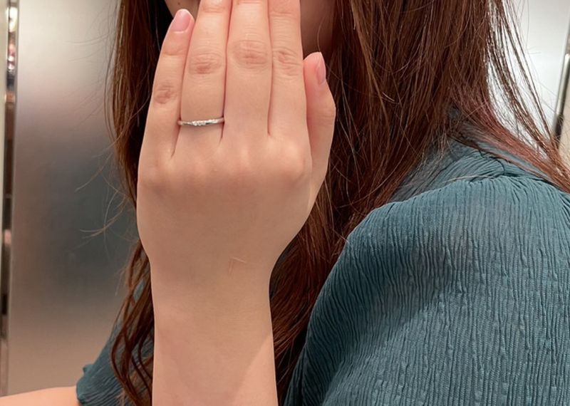 ウェディング バンドリング（プラチナ ダイヤモンド3石 幅2mm）です