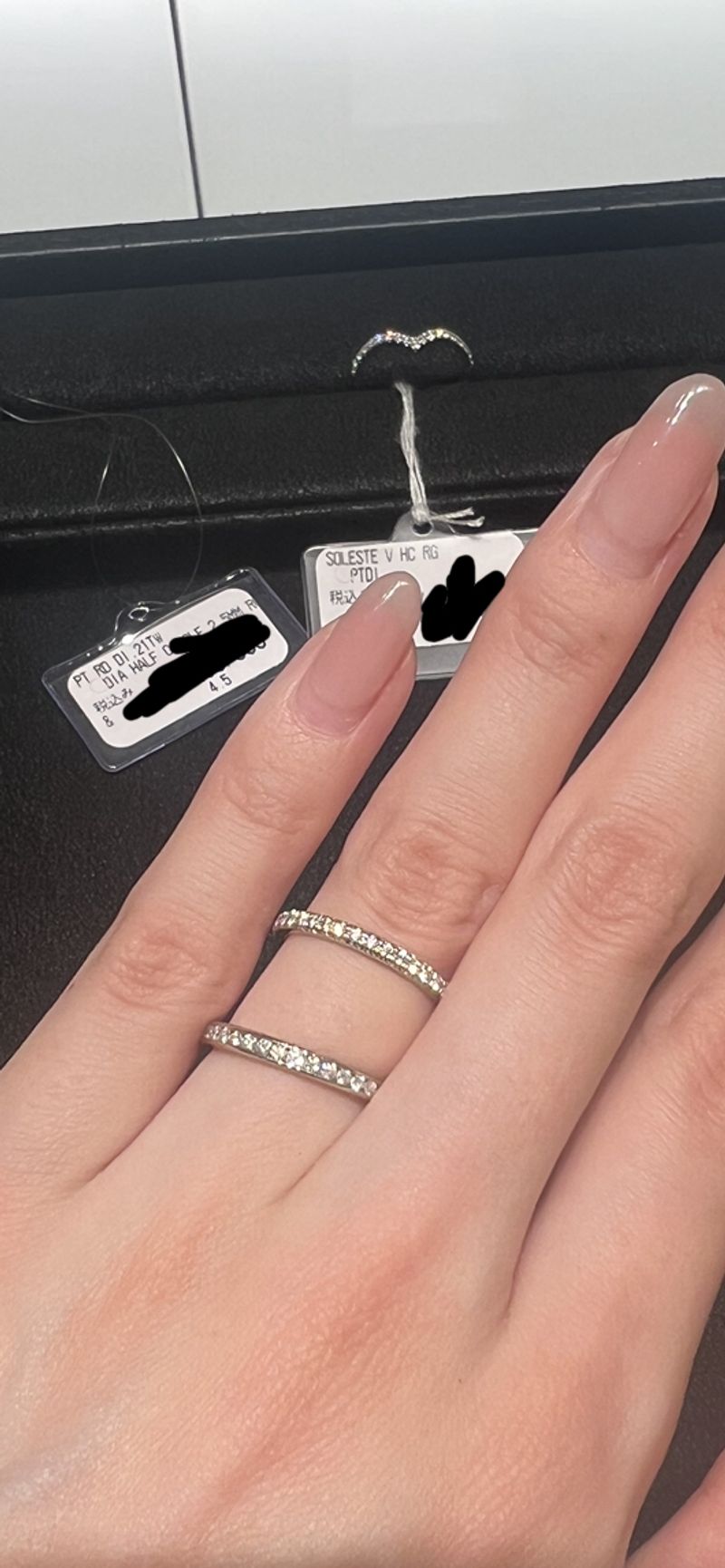♡Tiffany & Co. ティファニーハーフエタニティリング　結婚指輪♡ ハーフエタニティリングで探していたのでイメージ通りのデザインの