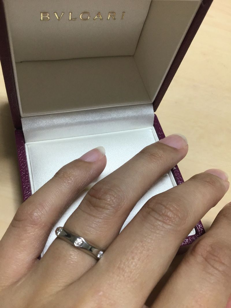 BVLGARI 指輪　インフィニートリング インフィニート(永遠)という名前がまず素敵です。波型のなかなか他では