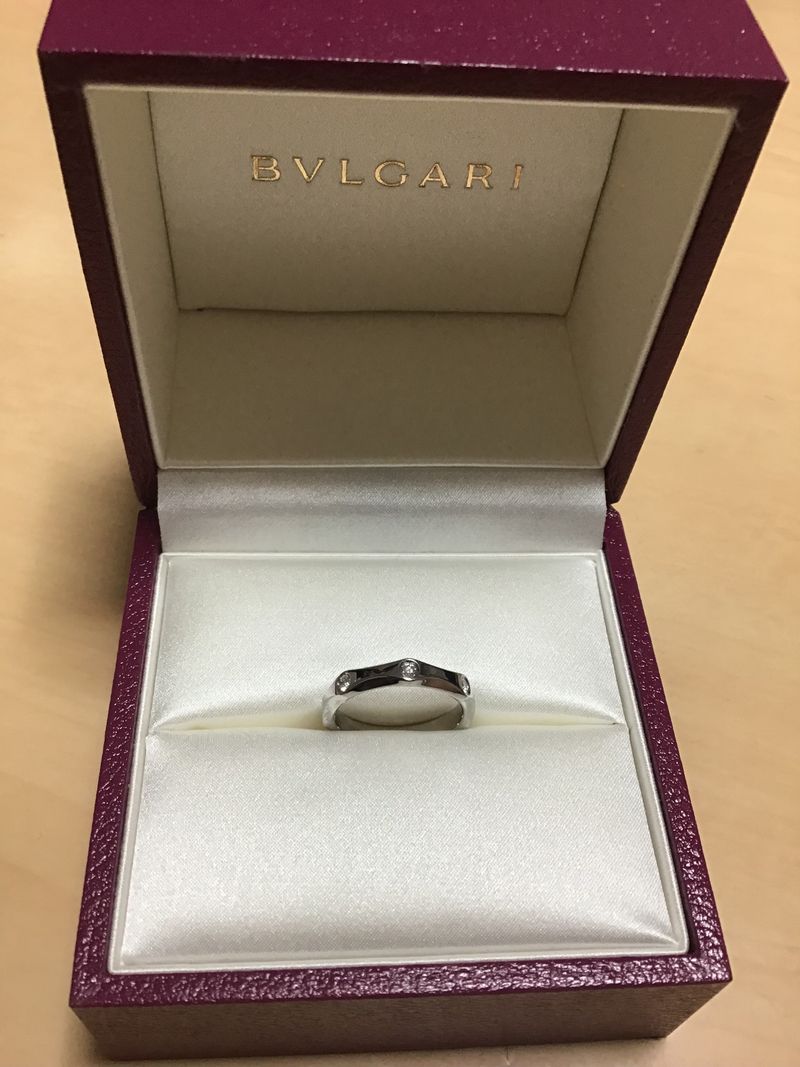 インフィニート(永遠)という名前がまず素敵です。波型のなかなか他では