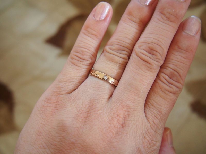 ありきたりな指輪はちょっと避けたく探していたが、この指輪の文字は