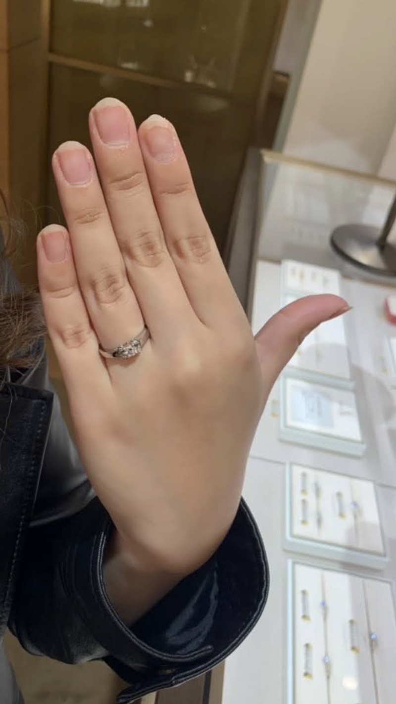 バレリーナ」というカルティエならではの素敵なデザインに惹かれ、絶対