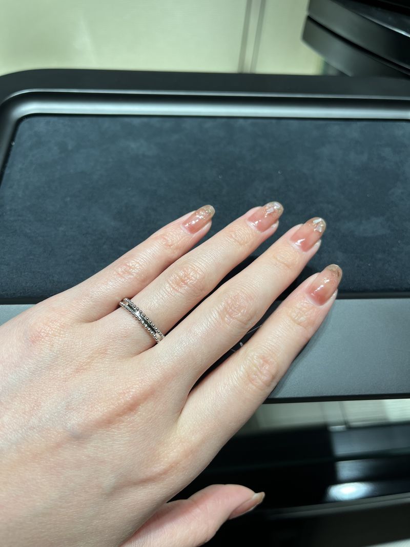 ネットでエステルとフルエタニティを重ね付けしている写真を見て、真似