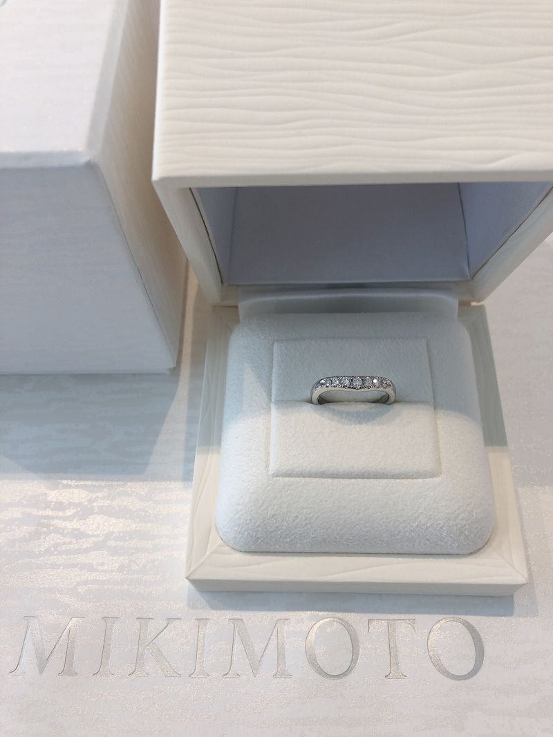 結婚10周年目の記念に購入しました。ハーフエタニティで探していたの