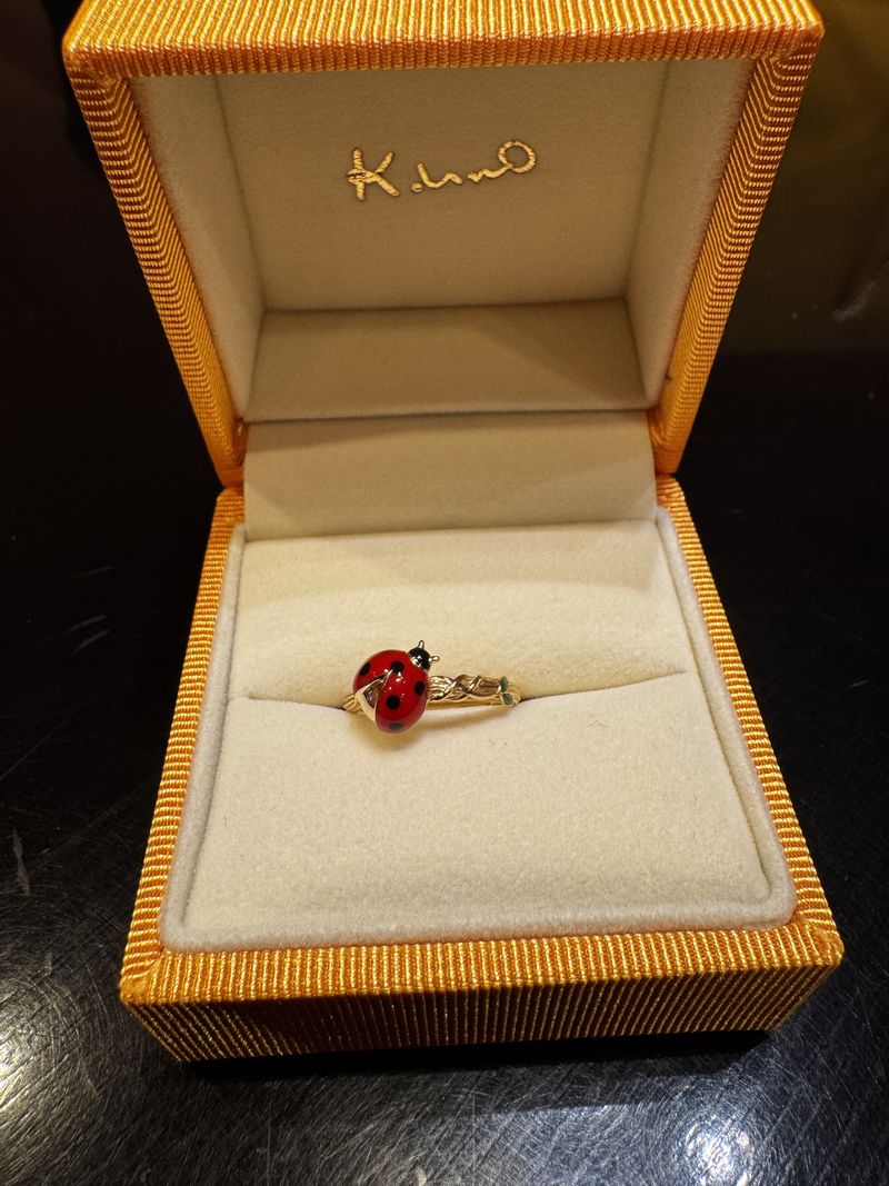 ケイウノでオーダーメイドした結婚指輪は、デザインの自由度が抜群です