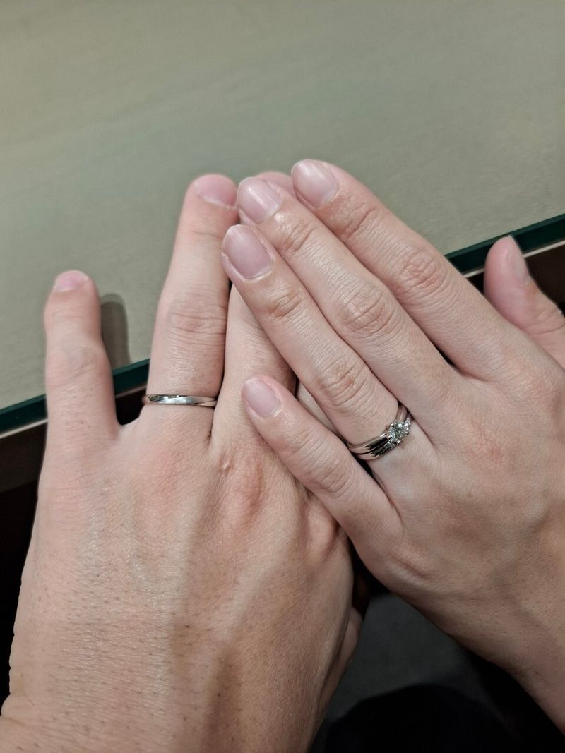 素敵なデザインです。軽くて常に着けてても違和感なく着けていられます