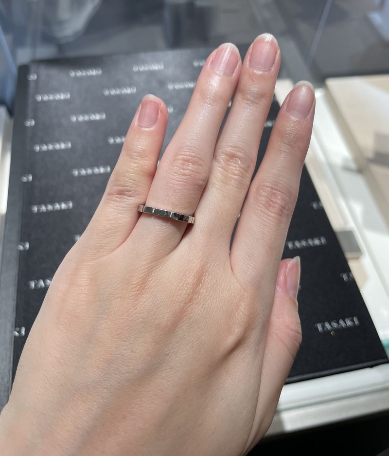 指輪 TASAKIのピアノはデザインが珍しく、試してみたい指輪のひとつでした