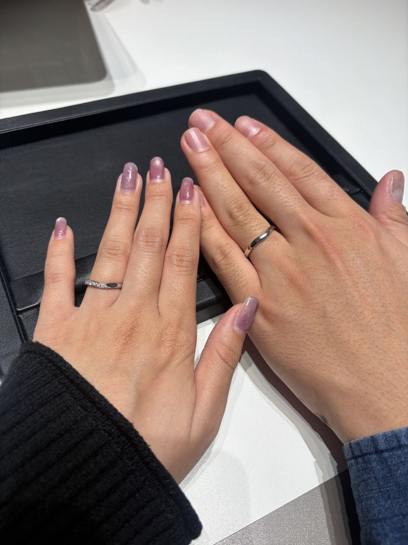 この指輪は、もともとV字ラインのデザインの指輪を探していたことから試着…ラザール ダイヤモンド(LAZARE DIAMOND)の結婚指輪の口コミ・評判  | Ringraph(リングラフ)