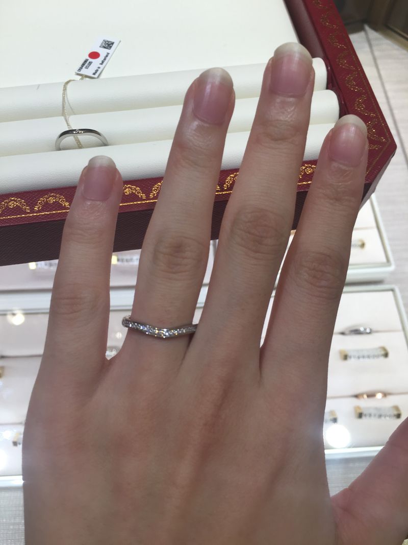 結婚指輪を頂かなかったのでハーフエタニティで探していた。色んな