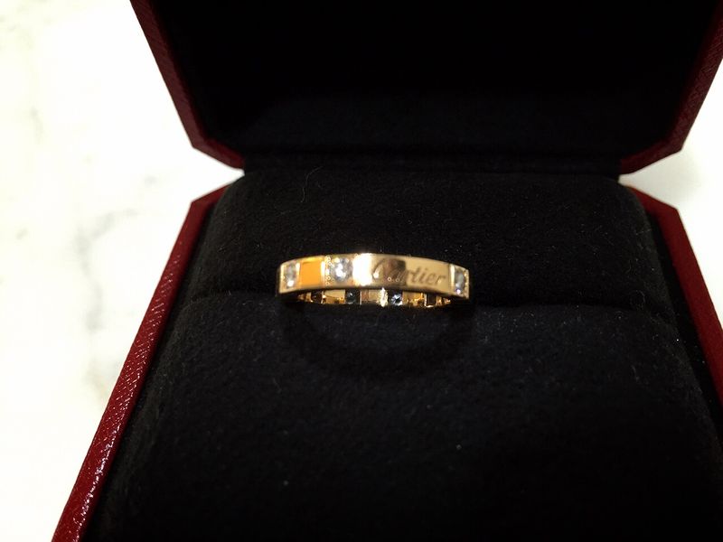 ラニエールを購入する決め手となったのは、小さなダイヤがところどころ